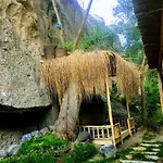 ホテル Belisirma Cave *