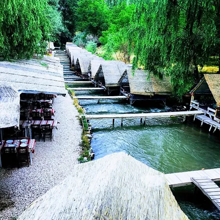 Belisirma Cave אקסאראי