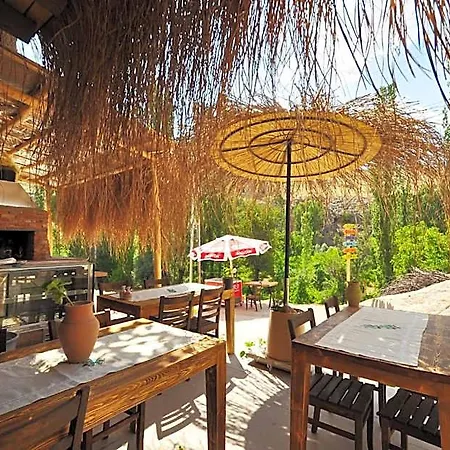 Belisirma Cave Hotel *