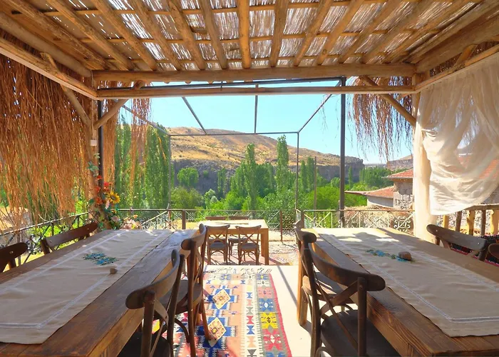 Belisirma Cave ホテル